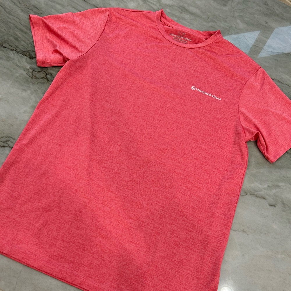 Men’s Vineyard Vines Tee